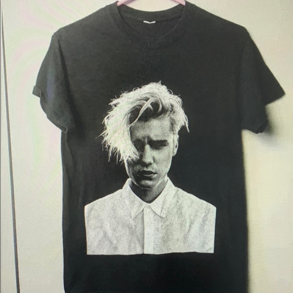 Black Graphic Short Sleeve Tee